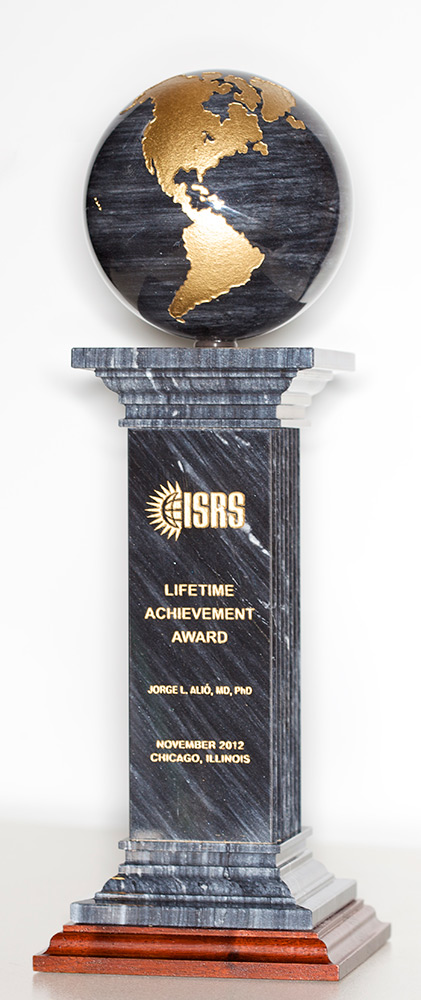LIFETIME-ACHIEVEMENT-AWARD.-ISRS-CONGRESS-Chicago-Illinois