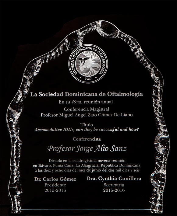 Doctor-Jorge-Alio-Premios-Sociedad-Dominicana-Oftalmologia-2016