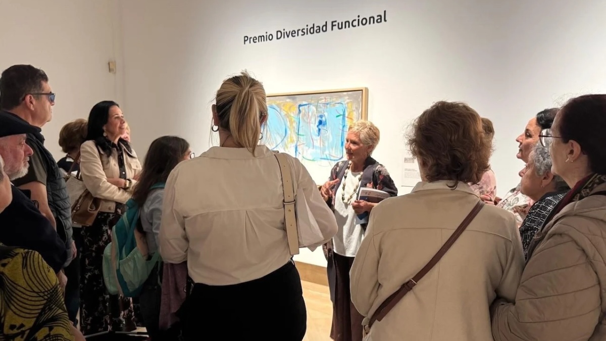 Inauguración de la exposición ‘A la pared’ que reivindica el arte desde la diversidad